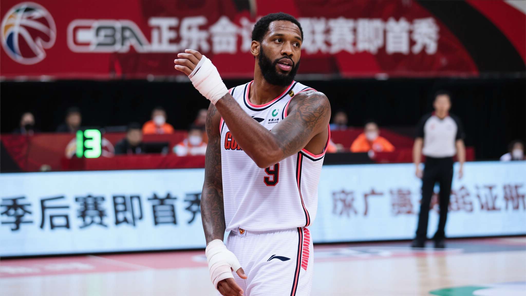 cba广东外援萨姆纳